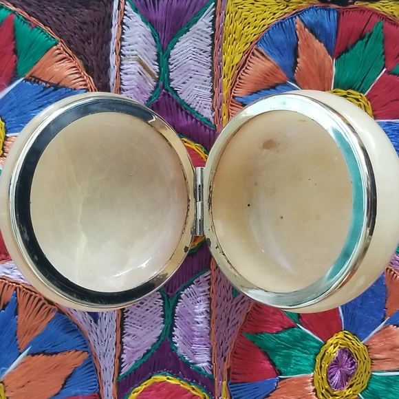 Genuine Alabaster Hand Carved Pink Rose's Jewelry Box Made in Italy - Picture 4 of 8